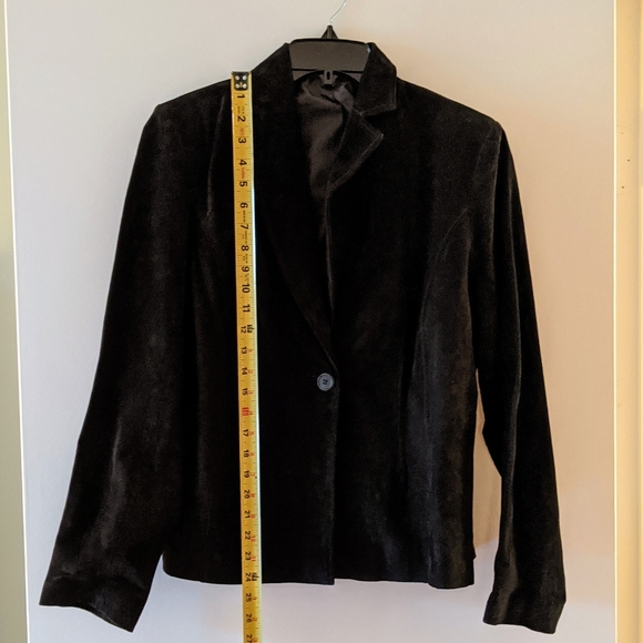 🎇2/$15🎇 Vintage Black Suede Blazer - Picture 3 of 8